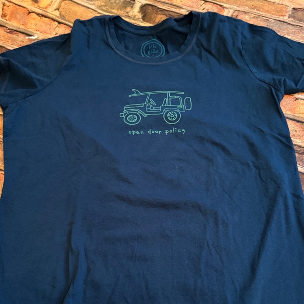 Life Is Good Open Door Policy Jeep Tee size L